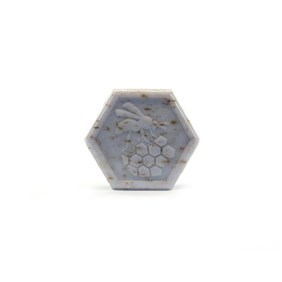 sapone-vegetale-con-miele-e-lavanda